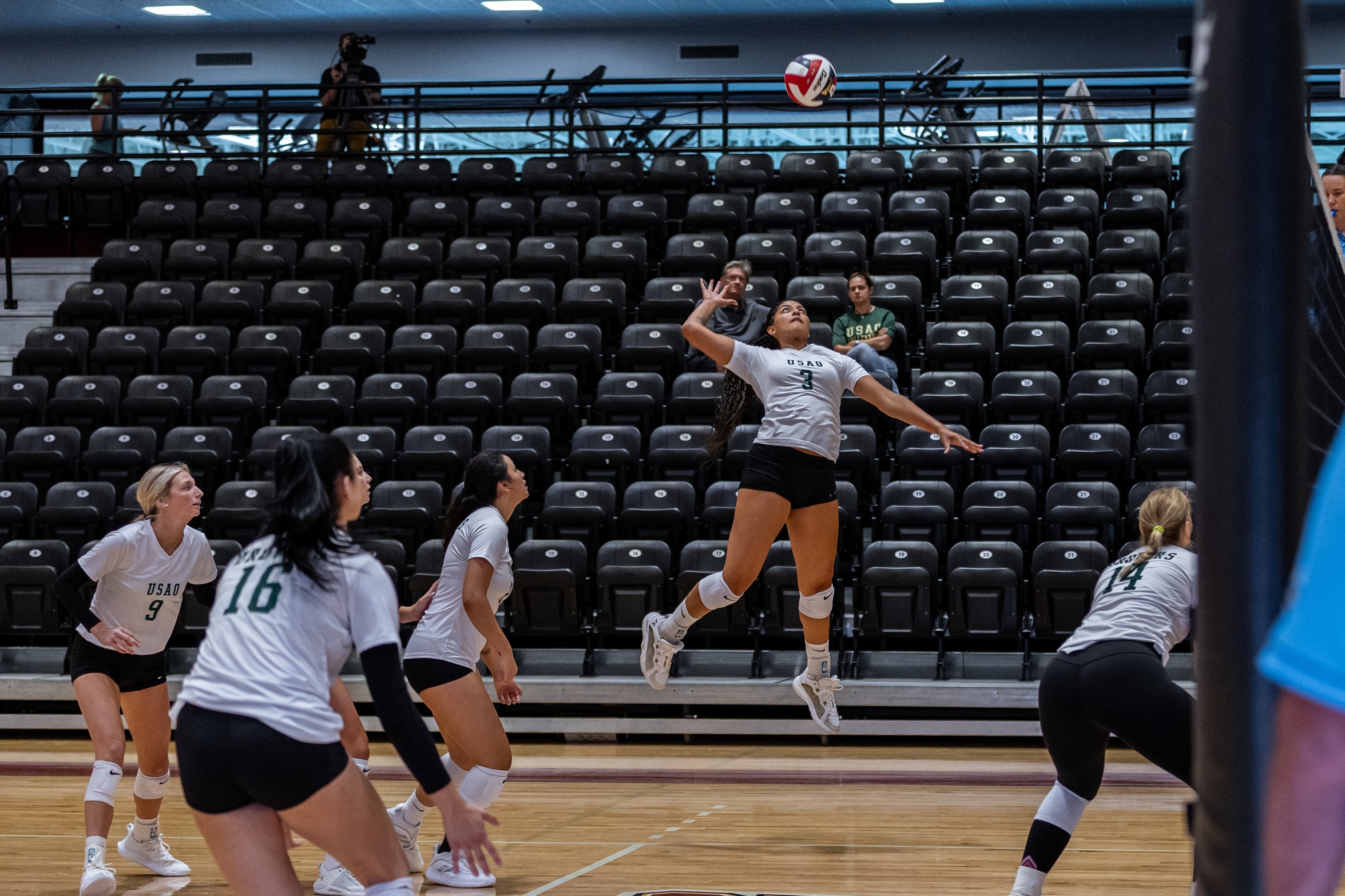 Drovers Claim Historic Sweep at JBU